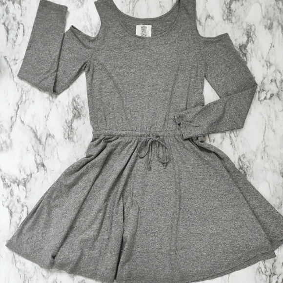 Anthropologie Dresses & Skirts - Anthropologie Lili's Closet Cold Shoulder Dress